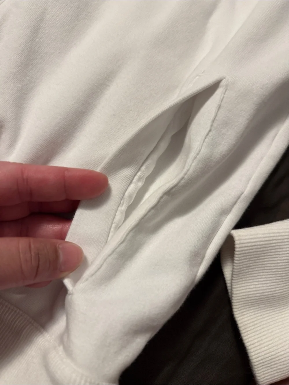 Armani Exchange Zipped up Sweater